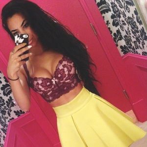 Meet your Posher, Jamila